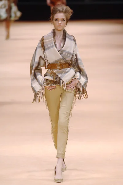 Look 27